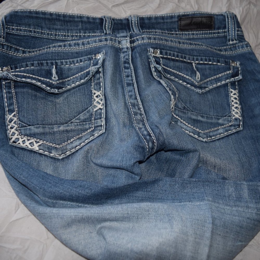Buckle Jeans